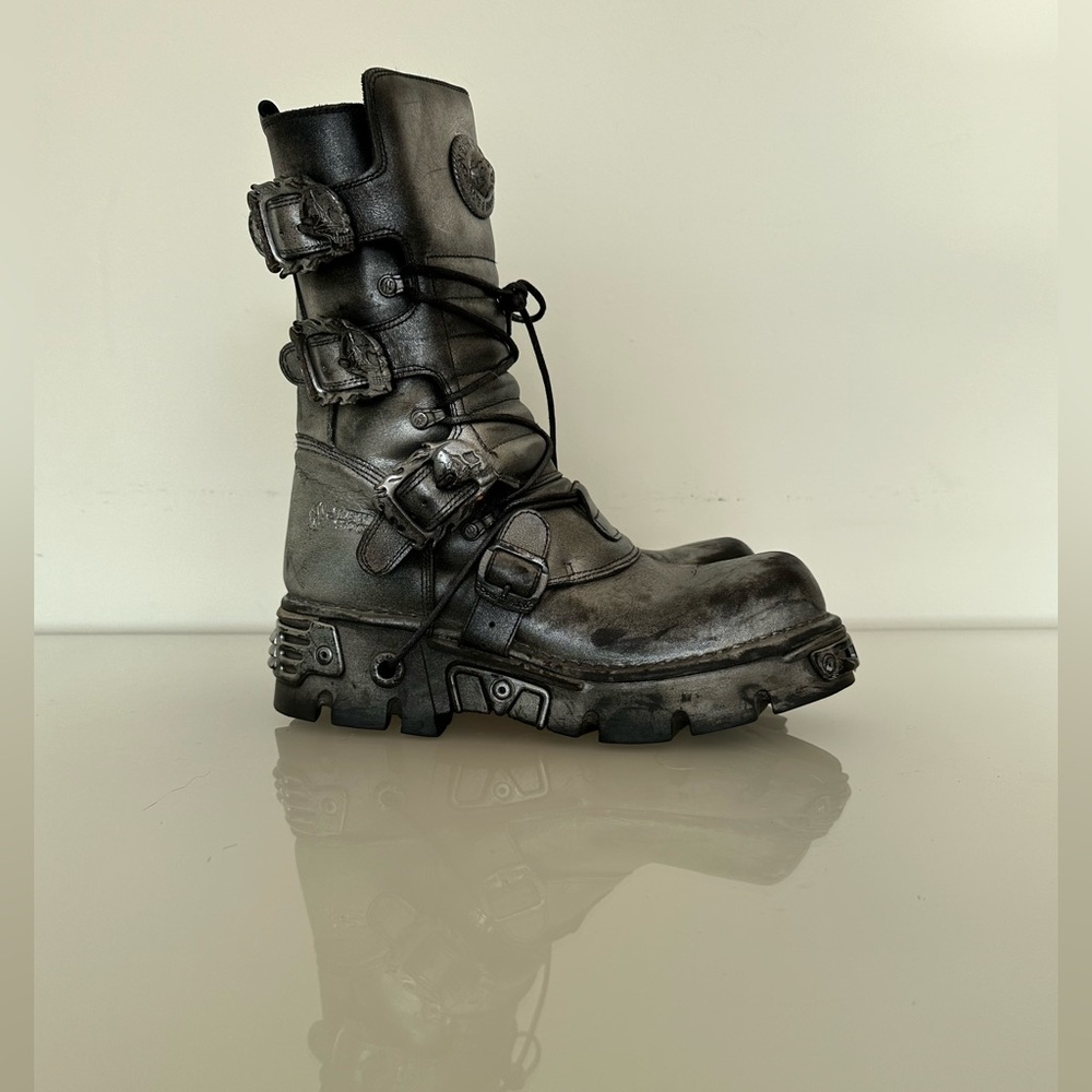 Moon boots perfect for burning man